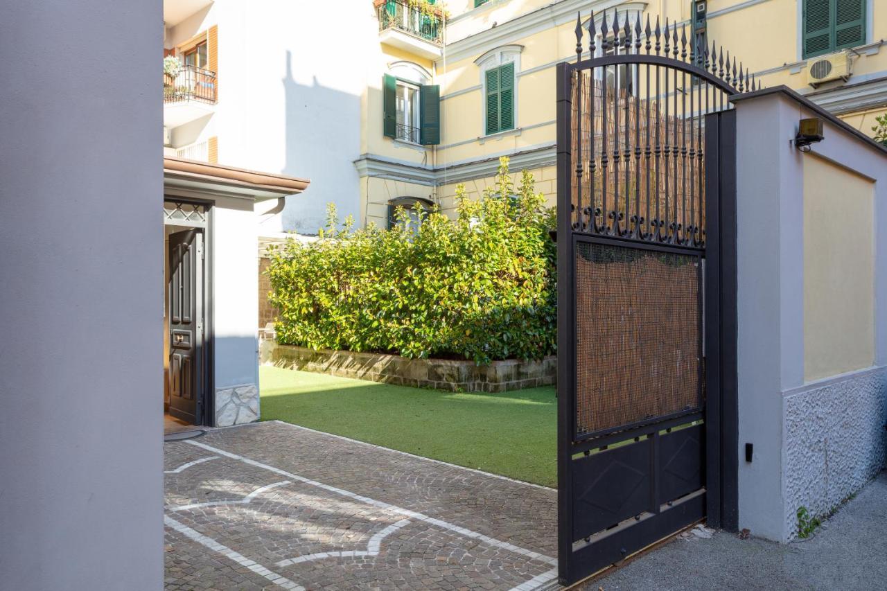 Il Giardino Di Bobo Daire Napoli Dış mekan fotoğraf